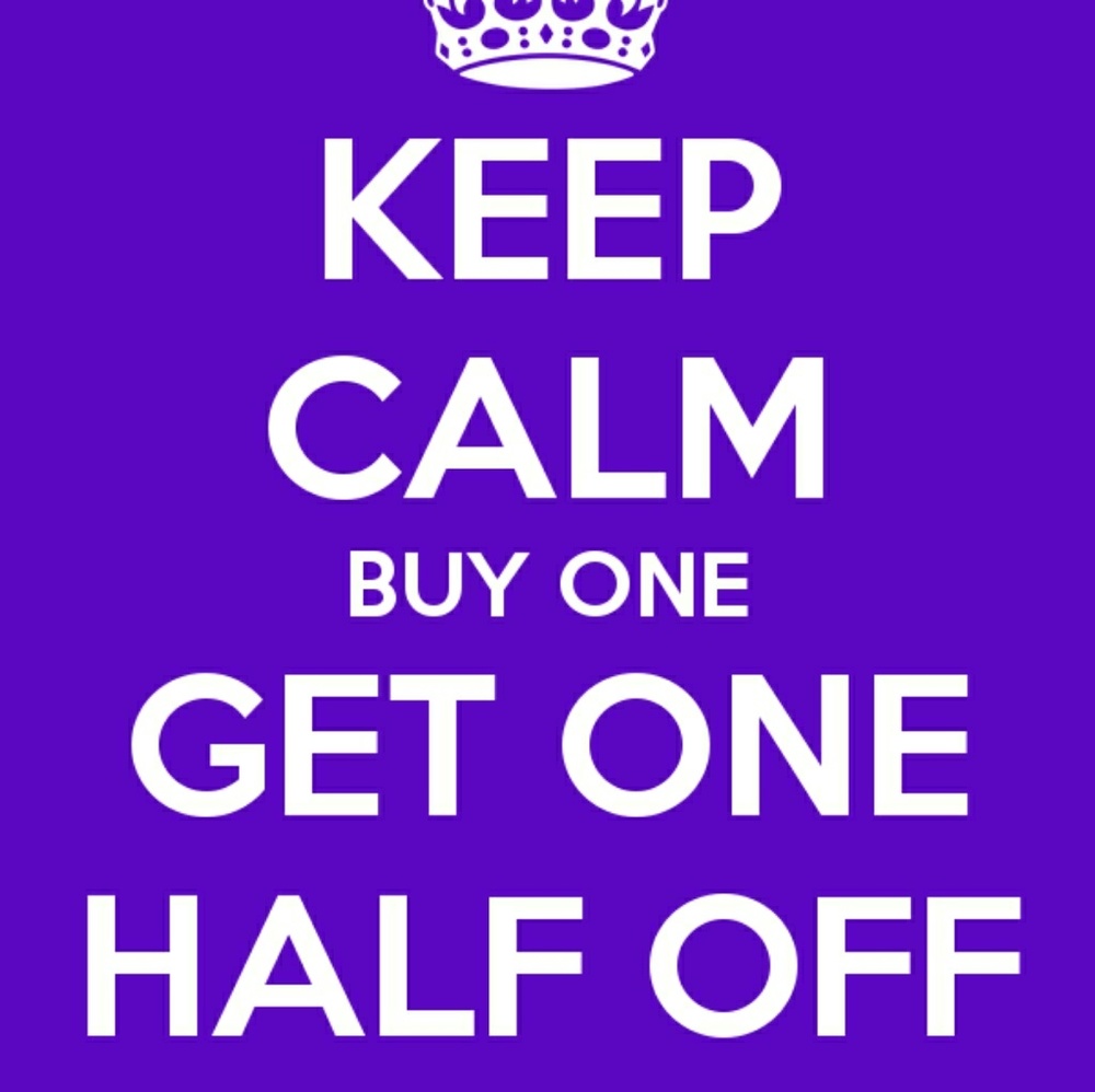 ⭐ CLOSET WIDE BOGO 1/2 OFF⭐